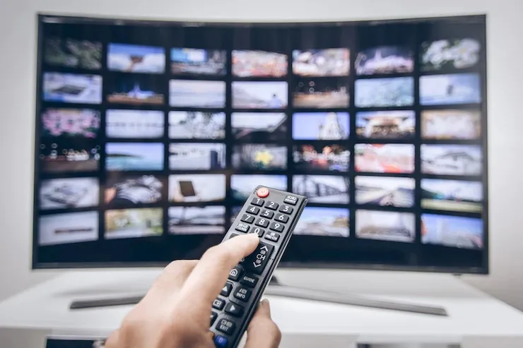 TV Hitam Putih hingga Layar 4K: Evolusi Hiburan Rumah dari Masa ke Masa